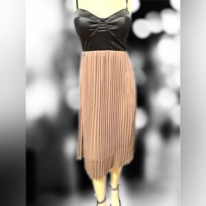 Two-Tone Bustier
Pleated Midi Dress - Black & Tan - Size S (Small)